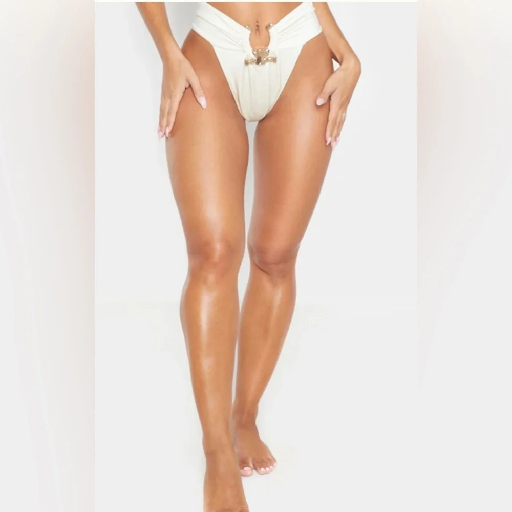 Pretty Little Thing Cream Hammered Trim High Waist Bikini Bottom size 4